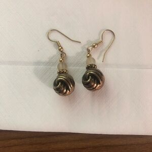 Elegant Gold Swirl Earrings